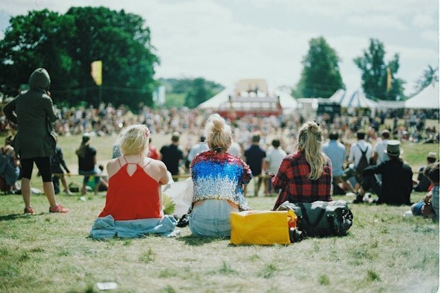 De Perfecte Festival Look: Alles wat je moet weten over glitters op festivals - EcoGlitterWorld