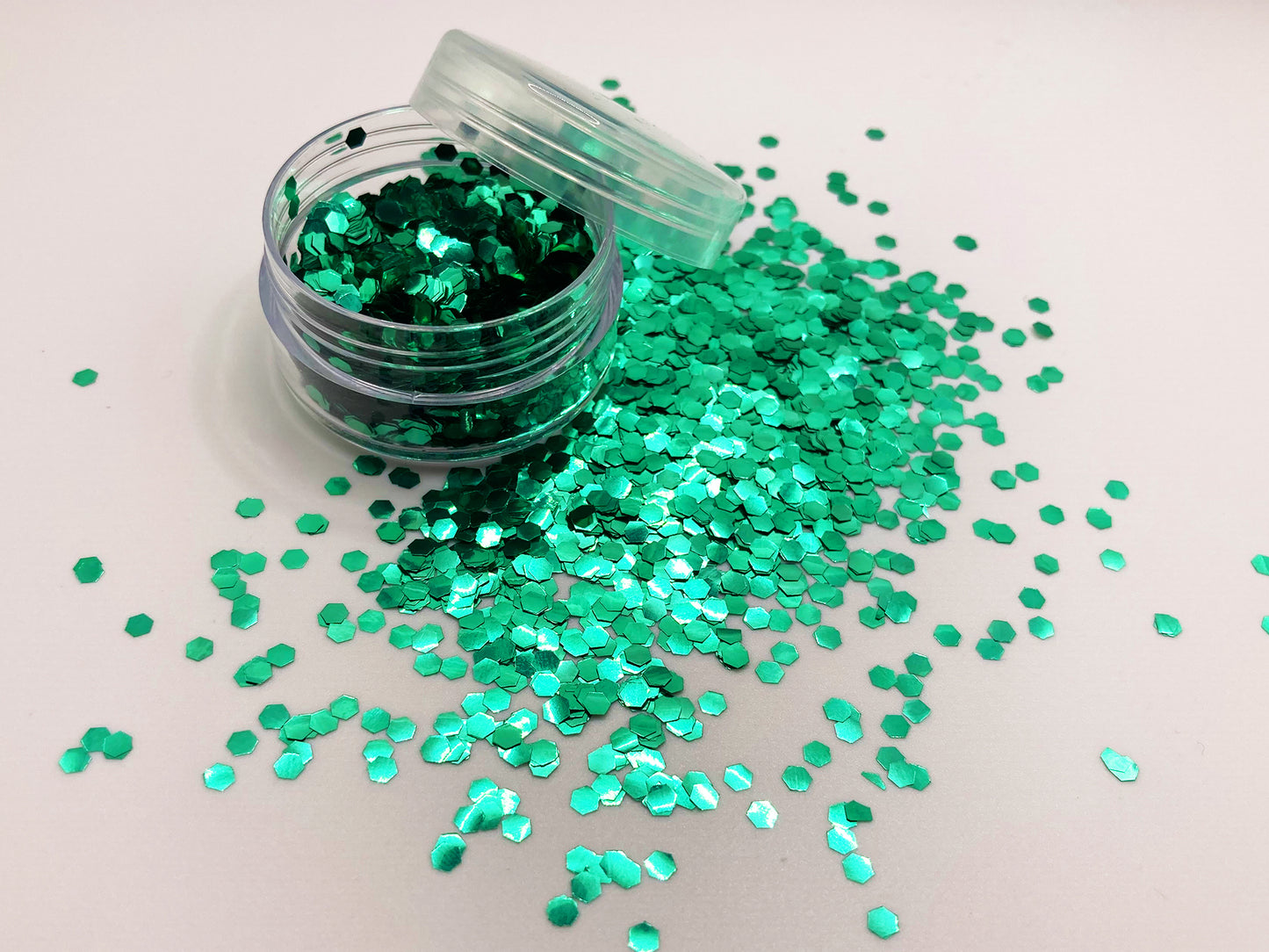 Chunky Green: groene biologisch afbreekbare festival glitters - EcoGlitterWorld