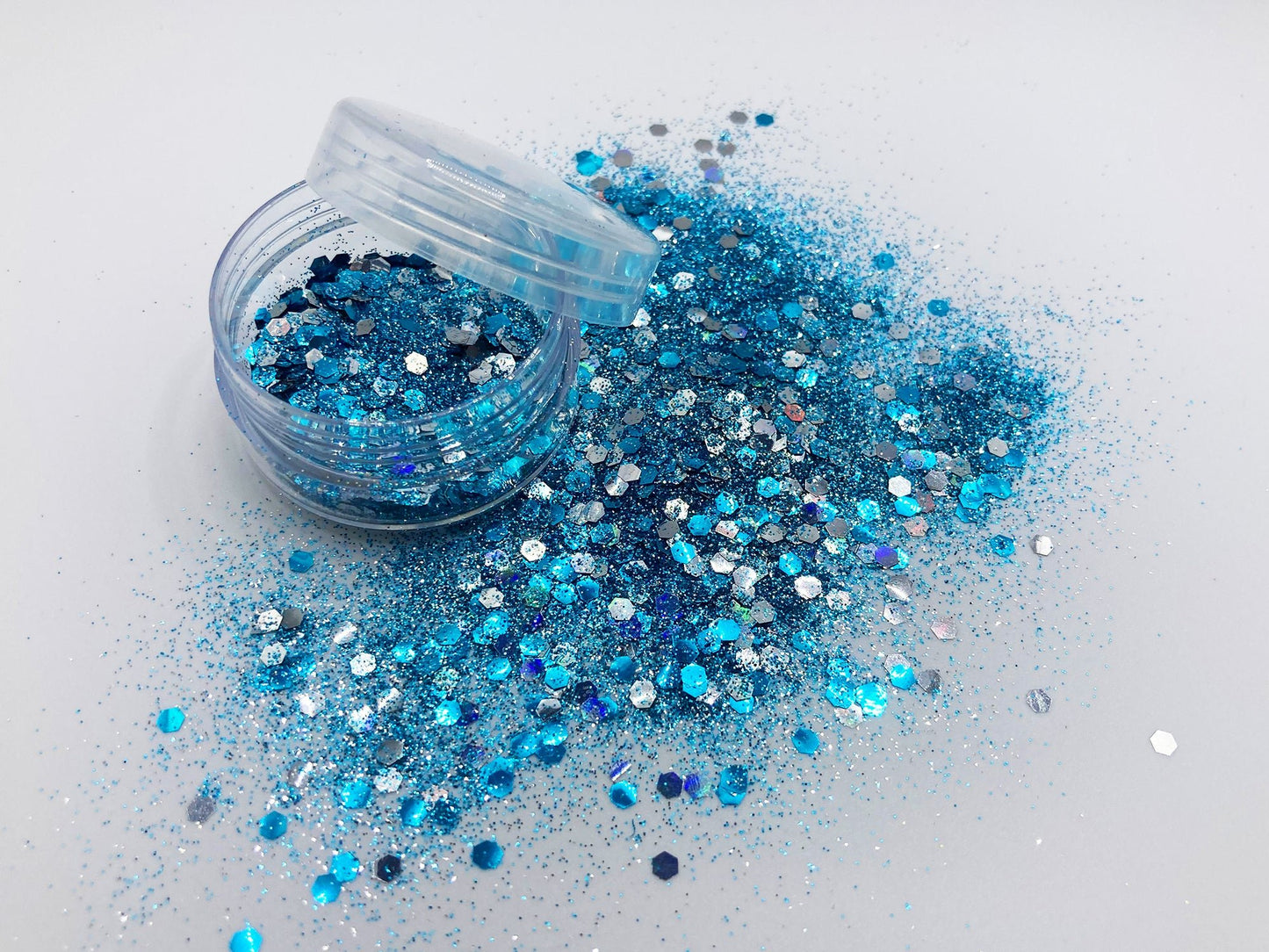 Ocean Mix: glittermix van biologisch afbreekbare festival glitters - EcoGlitterWorld
